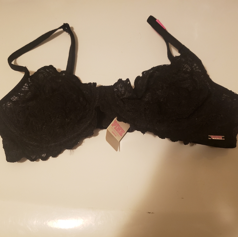 Black Lacey Victoria Secret bra - Picture 3 of 3